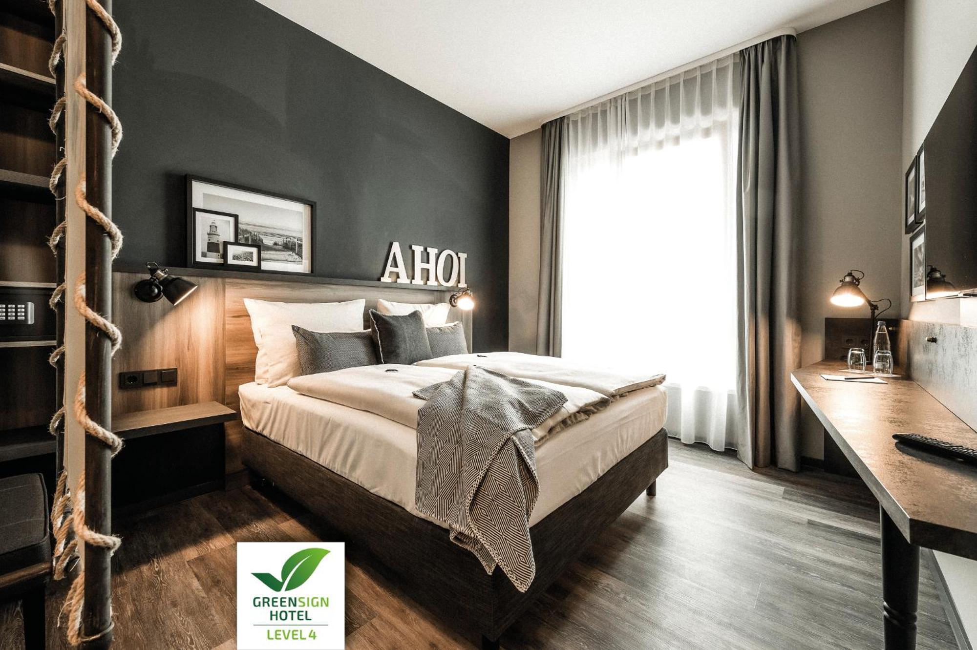 Harbr. Hotel Ludwigsburg Bagian luar foto
